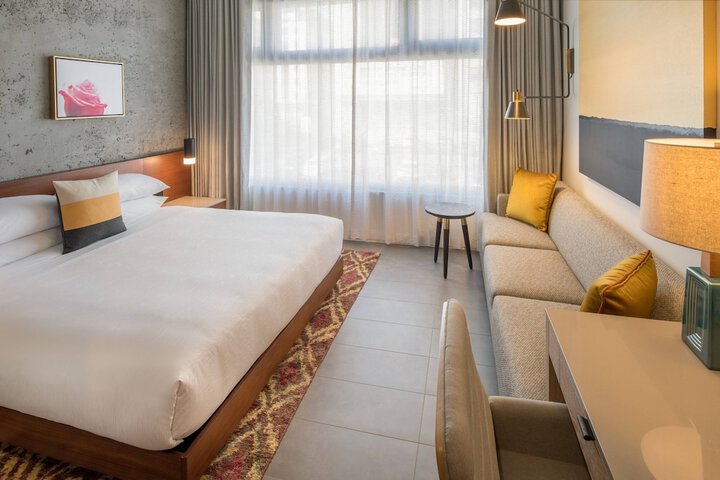 Room 42 of 91