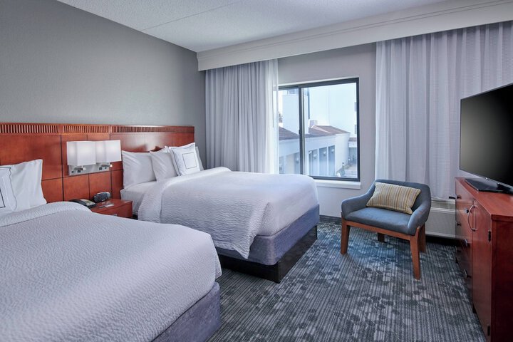 Room 16 of 32
