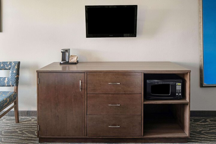 Room 25 of 50