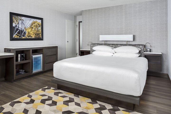 Room 29 of 48