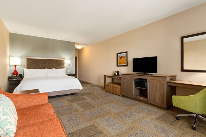Room 11 of 31