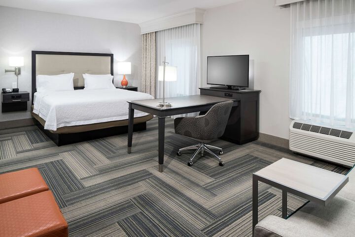 Room 21 of 38