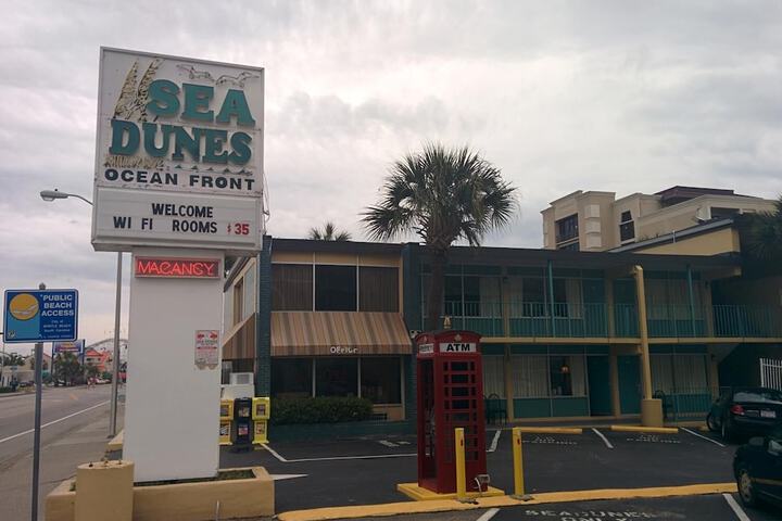 Hotel 4 of 28