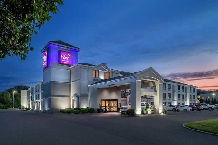 Hotel 2 of 56