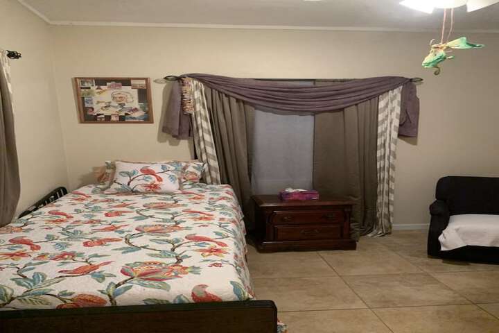 Room 10 of 39