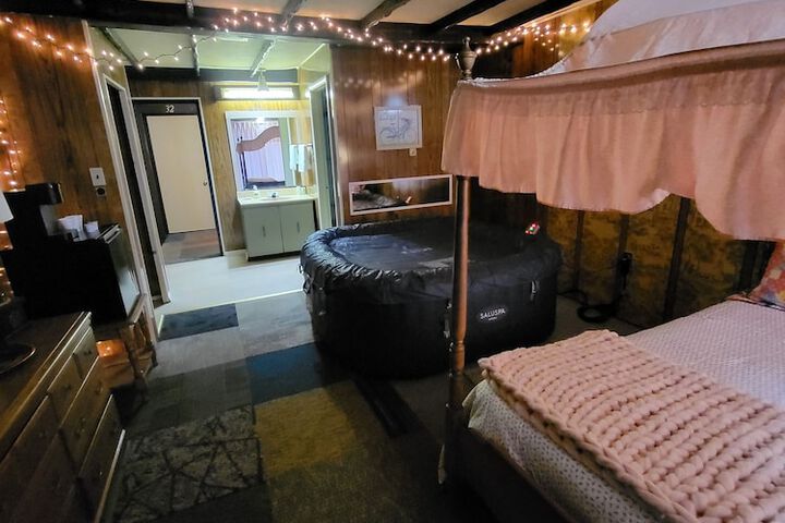 Room 111 of 118