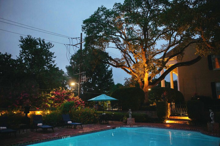 Pool 30 of 147