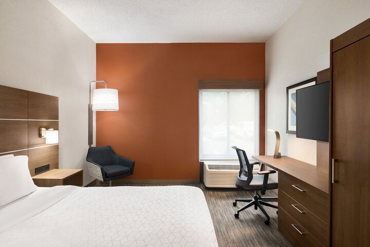 Room 20 of 36