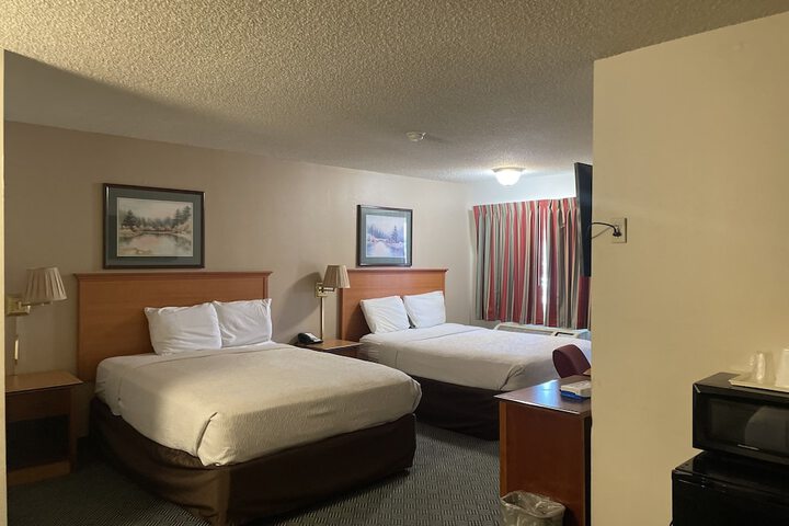 Room 14 of 32