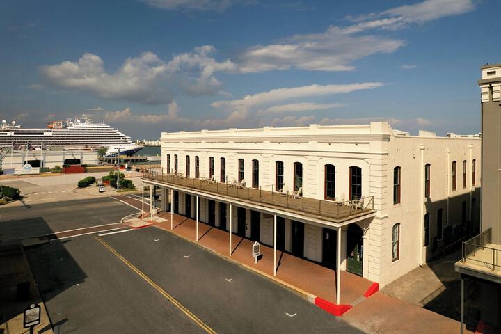 The Tremont House Galveston, a Tribute Portfolio Hotel