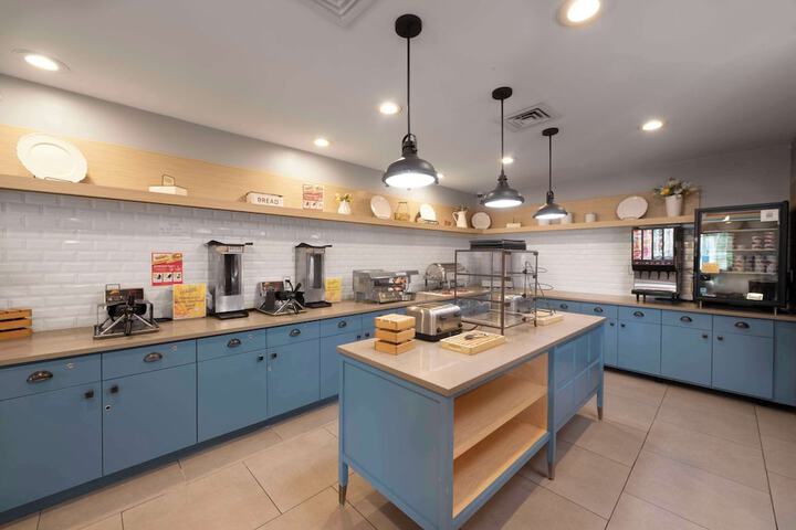 Country Inn & Suites by Radisson Lake George (Queensbury), NY