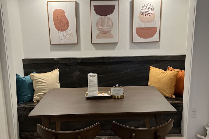 Room 11 of 75