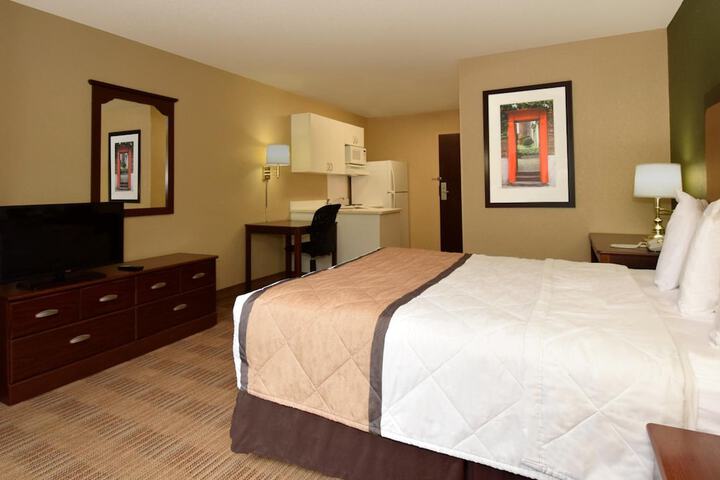 Studio 6 Suites Seattle Kent WA