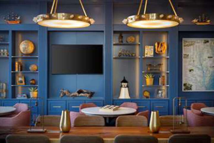 Hotel Interior 54 of 152