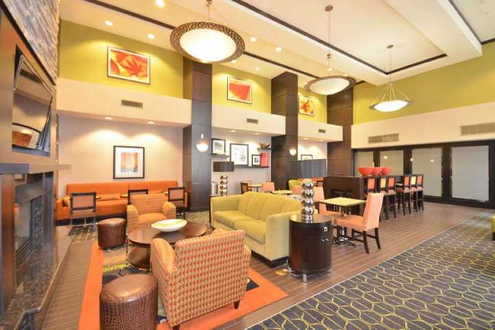 Hampton Inn & Suites Tulsa / Catoosa