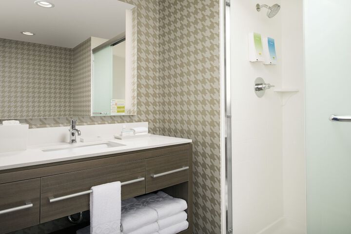 Room 8 of 24