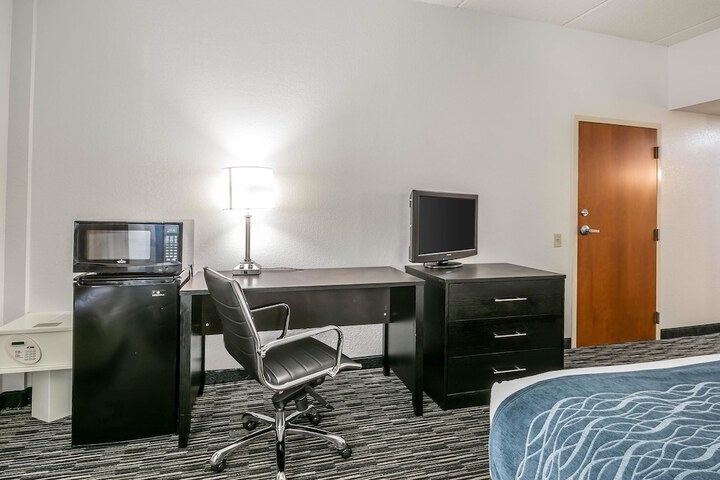 Room 14 of 36