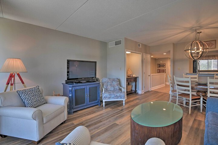 Pawleys Island Condo Retreat w / Beach Access!