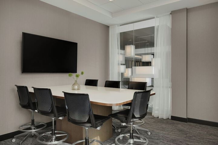 AC Hotel by Marriott Cincinnati at Liberty Center