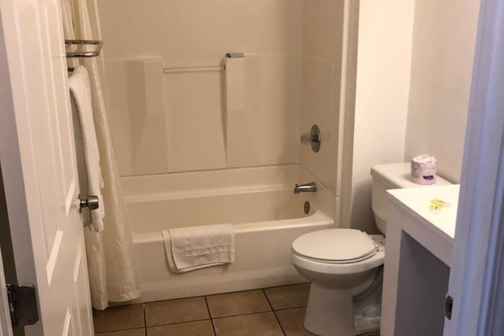 Room 8 of 31