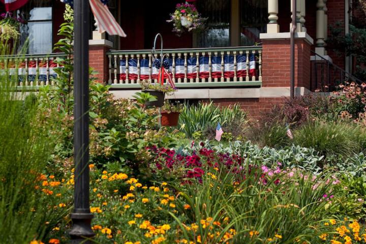 B. F. Hiestand House Bed & Breakfast
