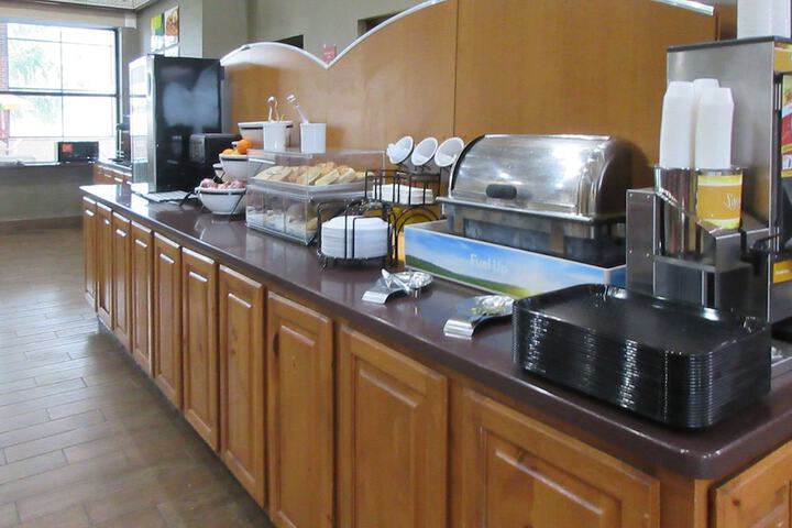 Breakfast/Coffee Service 19 of 26