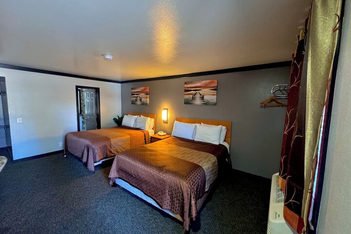 Room 13 of 49