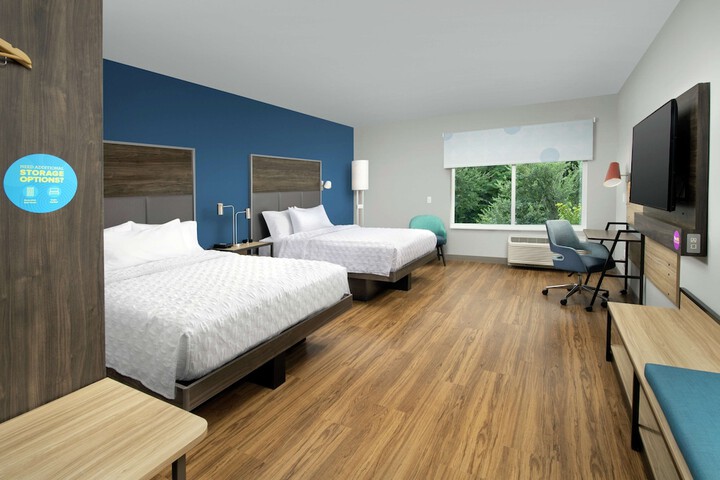Room 28 of 48