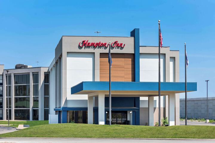 Hotel 5 of 40