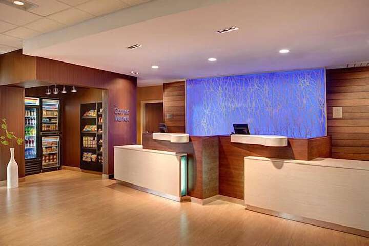 Fairfield Inn & Suites Columbia