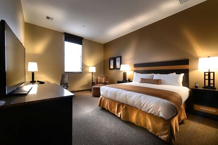 Hotel Maison Yakima Tapestry Collection by Hilton