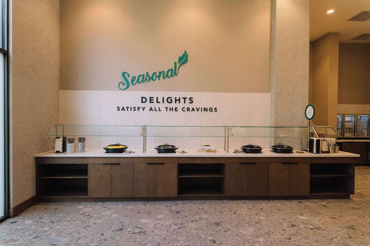 Breakfast/Coffee Service 52 of 62