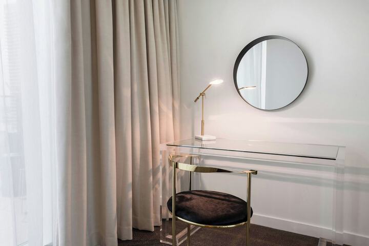 The Laura Hotel Houston Downtown, Autograph Collection