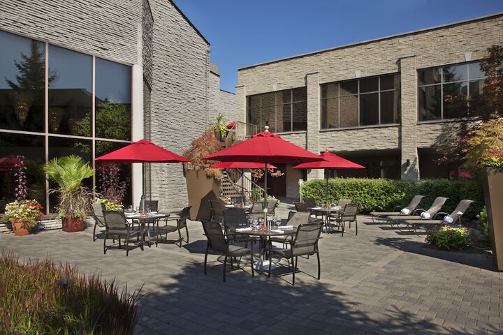 Hotel Exterior 41 of 42