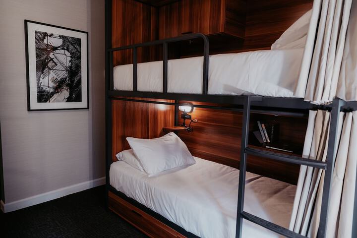 Room 29 of 43