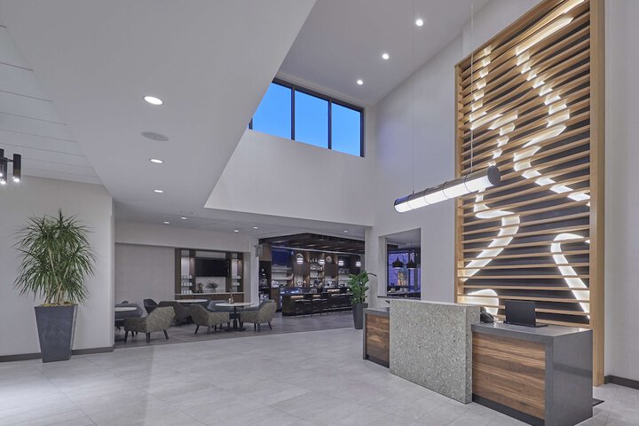 Hotel Interior 10 of 43