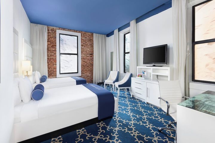 Room 60 of 98