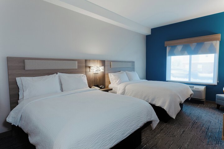Holiday Inn Express & Suites Logan by IHG