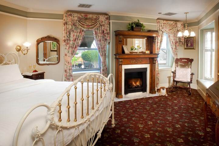 Room 6 of 31