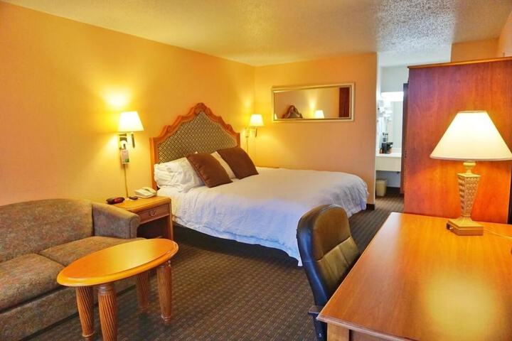 Room 20 of 36