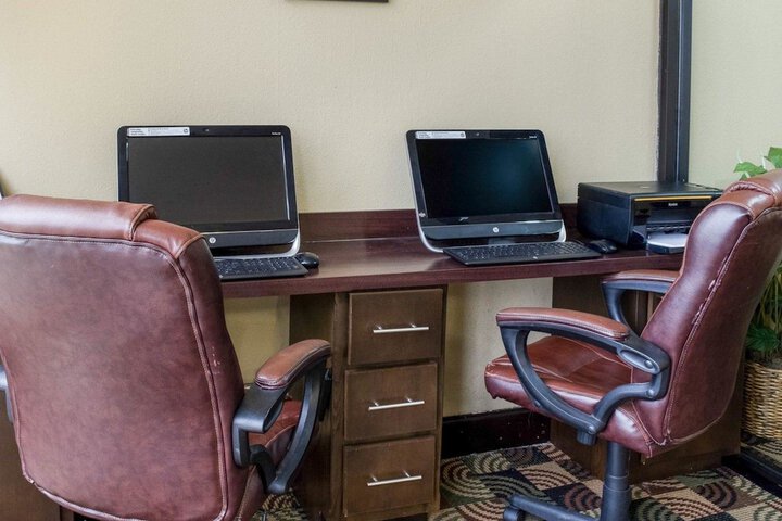 Quality Inn Cleveland MS