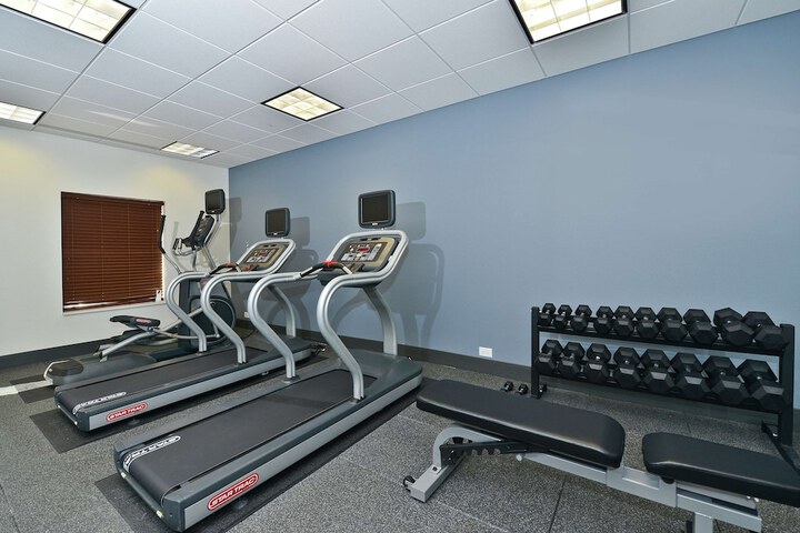 Hampton Inn & Suites Greensboro / Coliseum Area