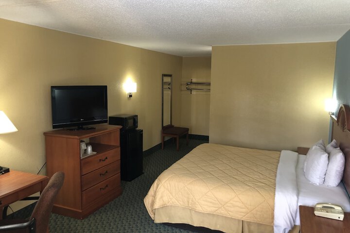 Room 20 of 37