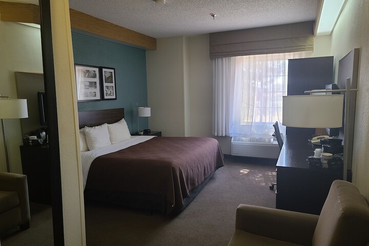 Room 12 of 15