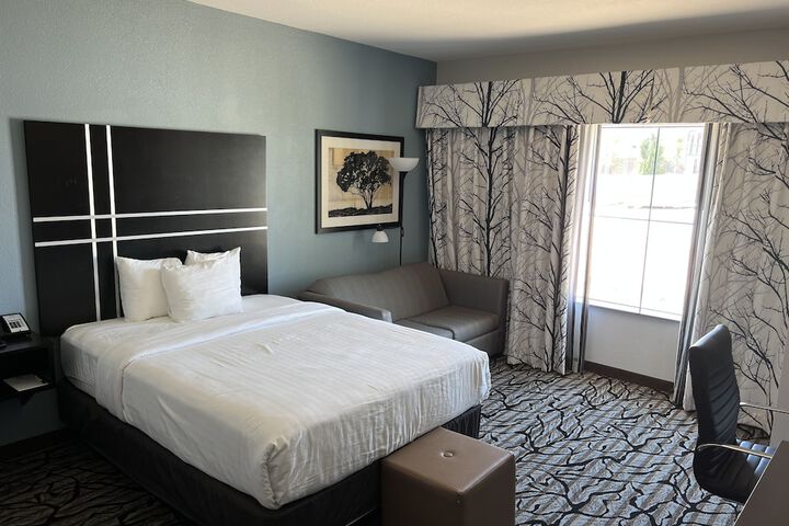 Room 42 of 66