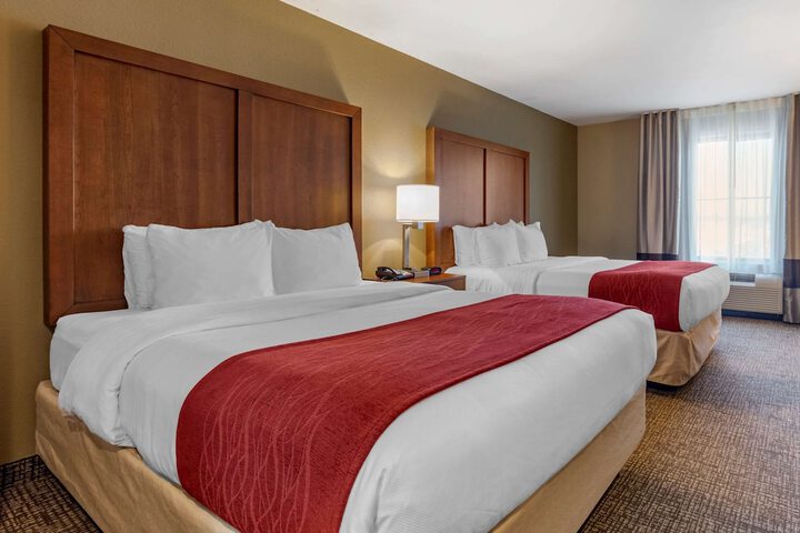 Room 21 of 34