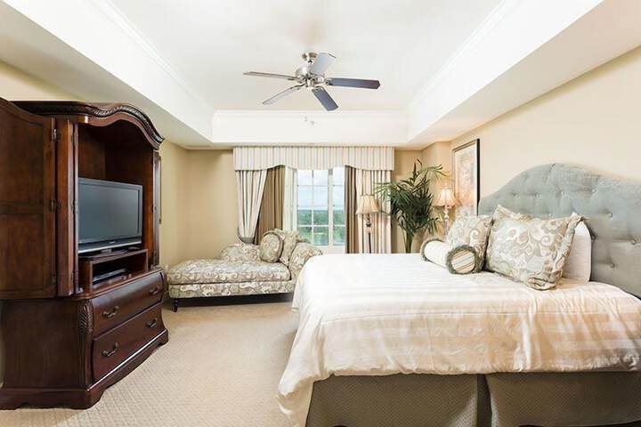 Room 10 of 29