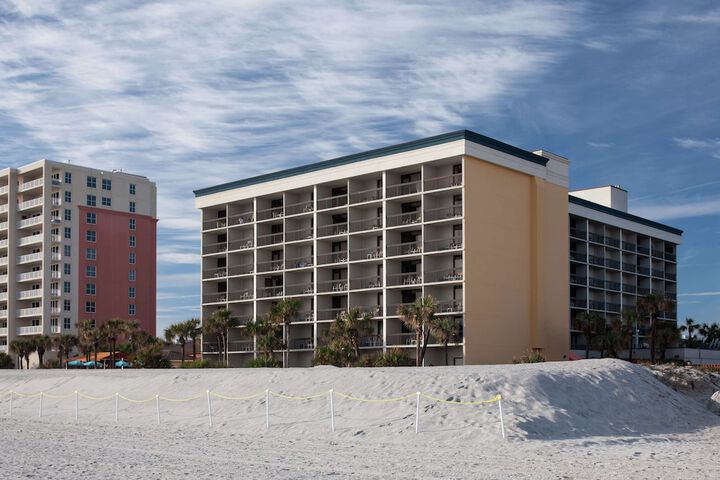 Hotel 8 of 84