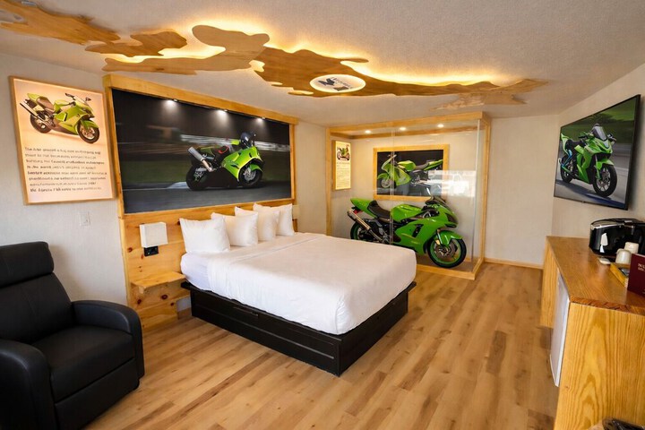 Motorcycle Inn