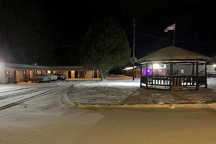 Tour Inn Motel